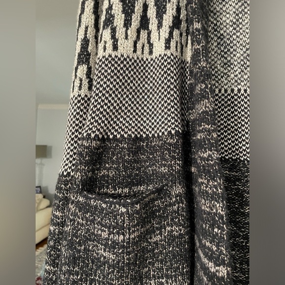 Lucky Brand women’s open front western long Cardigan / sweater size small - Picture 3 of 5